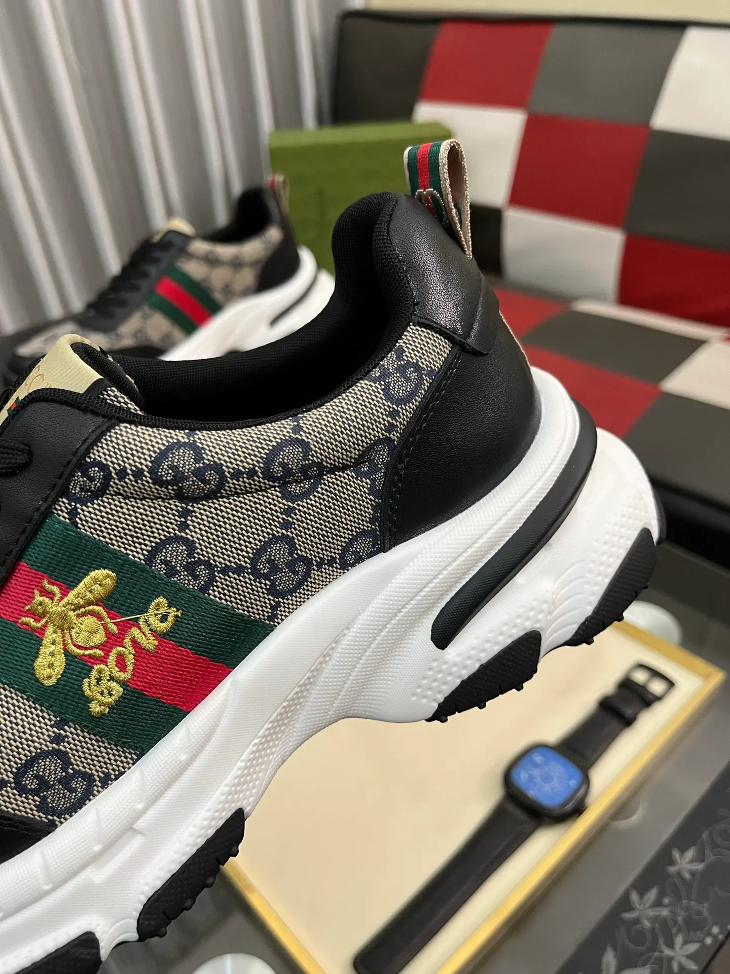 Men's Men's Shoes 💰458⌚️⌚️《Gucci*》The latest hot-selling casual shoes, top brand [seduce] luxury~purchase, top~quality. [Strong] The upper is made of imported breathable cowhide with material ➕ breathable sheepskin feet (•) and fine workmanship. Original stylish and stylish soft rubber wear-resistant and non-slip outsole, light and comfortable on the foot, size: 38-443️⃣colors available